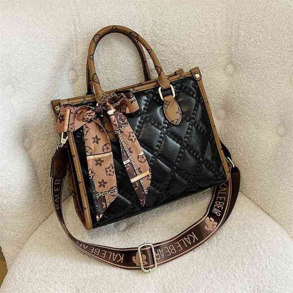 

80% off shop clearance wind new lingge portable single shoulder messenger ol commuting foreign style women's bag autumn and winter silk