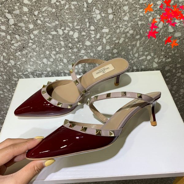 

2021 designer luxurys slippers women sandals fashion beach shoes flip flops flat non-slip classical hole slipper with box size 35-41 -g0538, Black