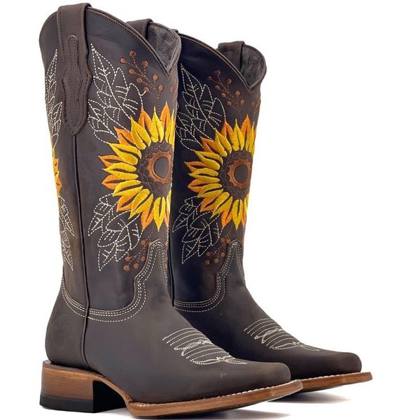 

boots women's casual 2021 winter round head low heel sqiare square flower decoration motorcycle, Black