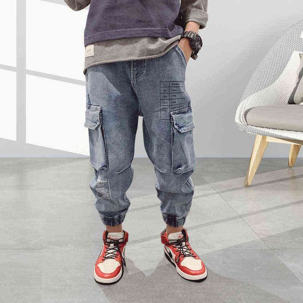 Jeans alla moda per ragazzi Bambini Autunno Abbigliamento per bambini Jeans morbidi Pantaloni larghi in denim Pantaloni cargo con tasche grandi Pantaloni hip-hop per ragazzi G1220