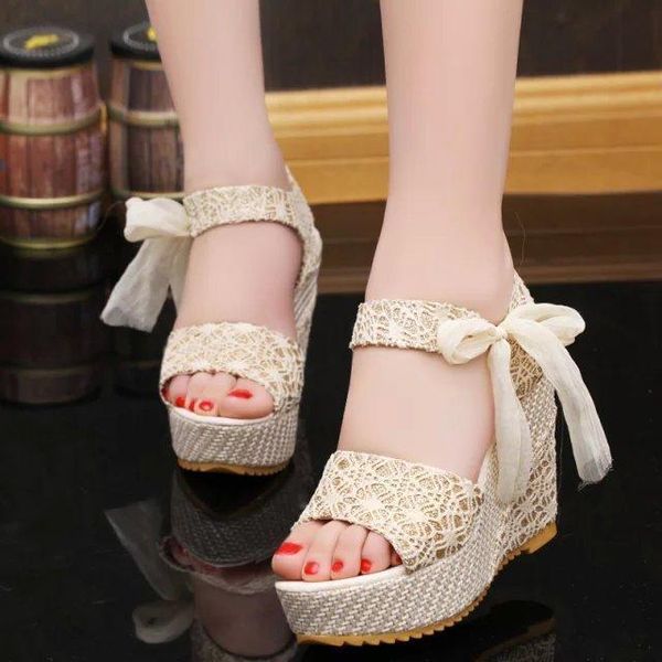 

sandals the summer wedges and are women's traditional style with bowtie retro platform shoes, Black