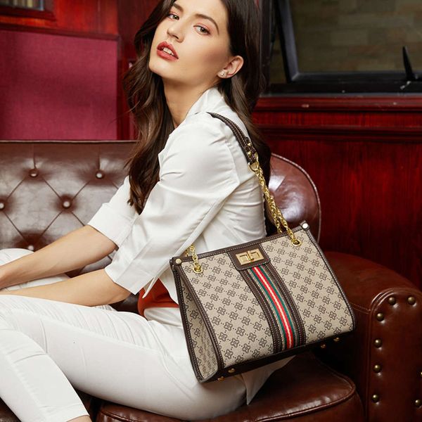 

hbp fashion hong kong chain women's bag 2021 new fashion versatile one shoulder tramp large capacity cross carry leather