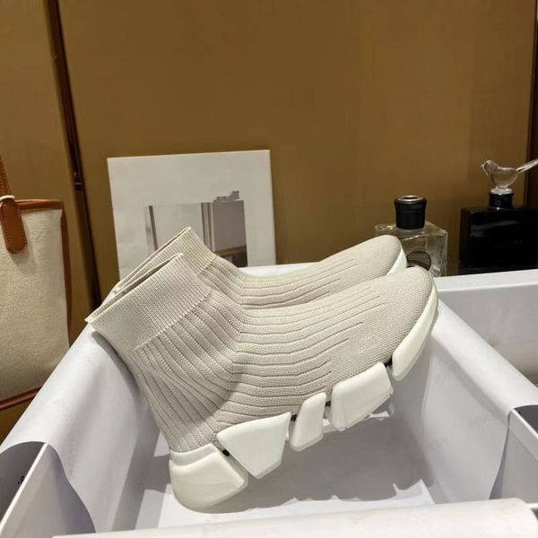 

parisian brand shoes, socks, shoes, boots, ladies casualshoes, breathable, comfortable and lightweight, Black