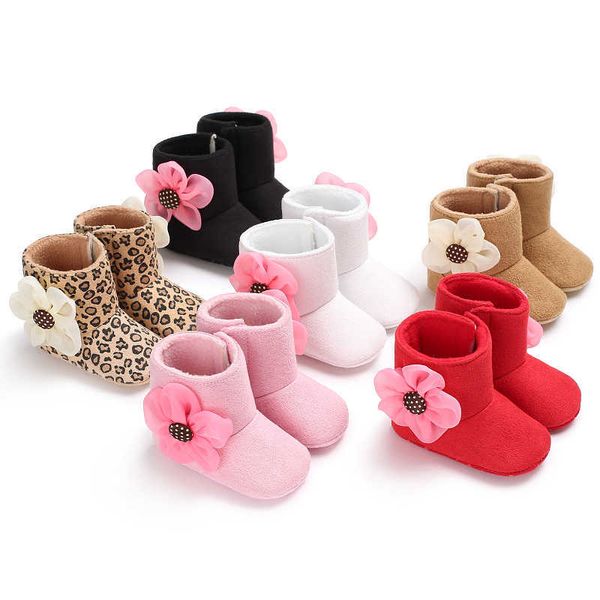 Criança Baby Baby Boots Sapatos 0-18m Flores Berço macio Sole Sapatos Recém-nascidos Miúdo Babe Inverno Botas Quentes G1023