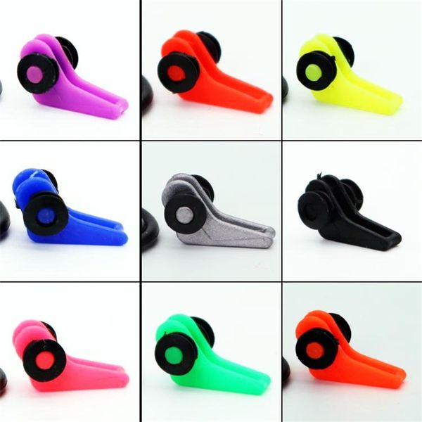 Canna da pesca in plastica a colori multipli Polo Gancio Custode Richiamo Cucchiaio Esca Supporto per acuti Piccoli accessori per la pesca IS0301 329 X2