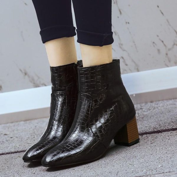 

boots oversized shoes 11 12 13 14 15 16 17 square-headed shoe knight with rough heel, square heel and side zipper, Black