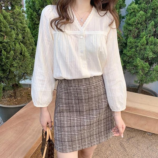 

women's blouses & shirts qoerlin 2021 spring french retro cotton linen temperament lace embroidery v-neck blouse women single breasted, White