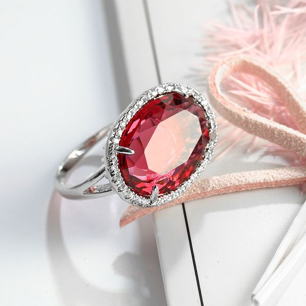 

ring zircon jewelry creative open female hand, Slivery;golden