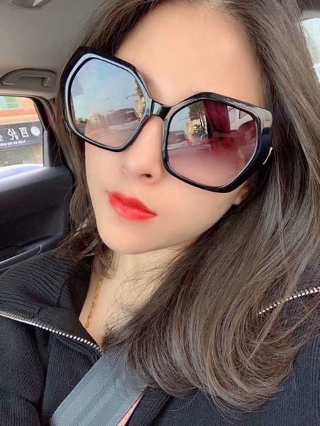 

2021 popular sunglasses fashion square sunglasses luxury designer women sunglasses pc frame classic outdoor fashion glasses a11, White;black