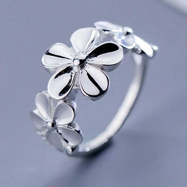 

wedding rings trendy silver color three flowers with white zircon crystal rhinestone for women engagement party jewelry, Slivery;golden