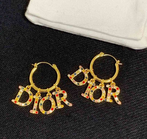 

2021 new designer family micro inlaid color diamond english letter earrings, temperament, trendy fashionable and generous, Golden
