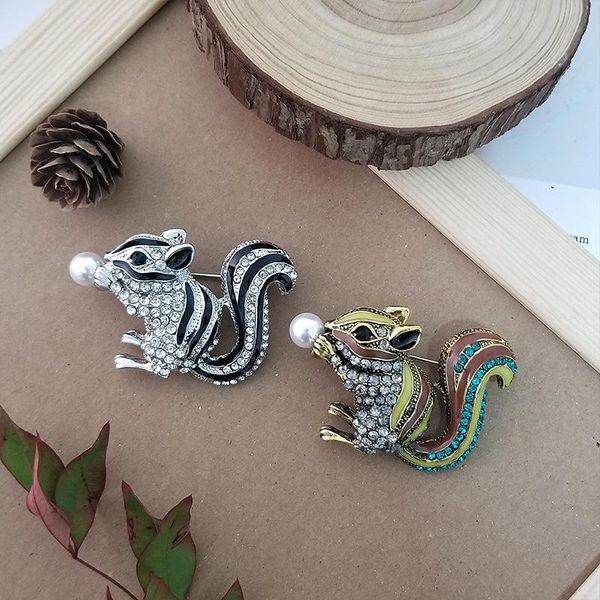 

pins, brooches forest Â jewelry cute squirrel brooch bright enamel imitation pearl animal clothing accessories ladies turba pin gift, Gray
