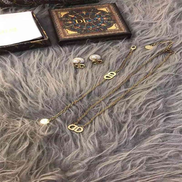 

75%off outlet new family letter necklace fashion bracelet pearl earrings 925 silver needle earrings for women o1zs