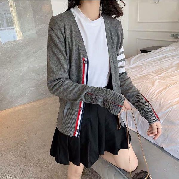 

spring and autumn women's knitted cardigan 2021 new korean version with college style loose sweater coat, White
