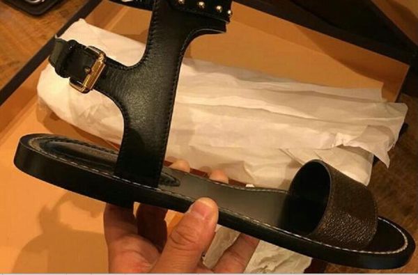 

2022 the latest woman's sandals, flat bottomed drilling, and delivery of shoes., Black