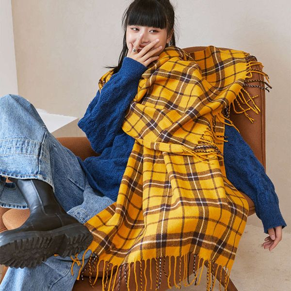 

autumn and 2020 new korean versatile thermal tassel knitted winter garden plaid scarf, Blue;black
