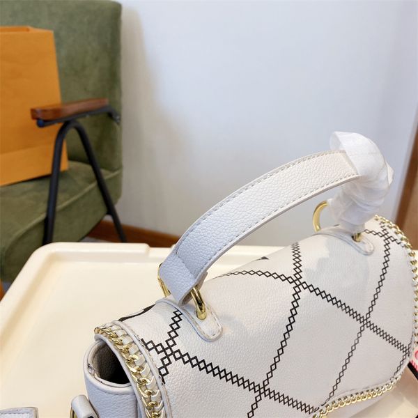 

2023fashion versatile ladies shoulder bags luxury designer oversized print letter party wedding chest bag handbag messenger shop