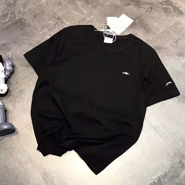 

high version 2021 summer new fashion three-dimensional embroidery small label leisure, breathable, comfortable and simple couple short, White