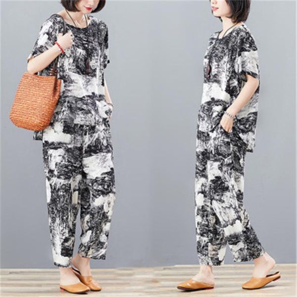 

2021 fashion western style plus size suit women summer casual round neck + nine points wide leg pants two-piece tide 025, Gray