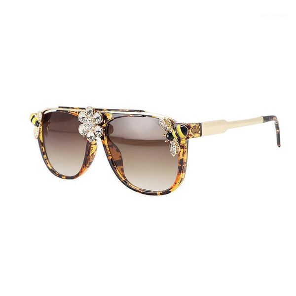 

sunglasses for women rhinestone flower with bee shape style diamond square gradient sun glasses fashion girls chic uv400 eyewear, White;black