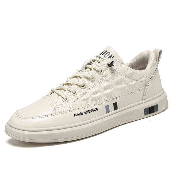 

2021 spring and autumn korean fashion sho men's board casual versatile leather small white