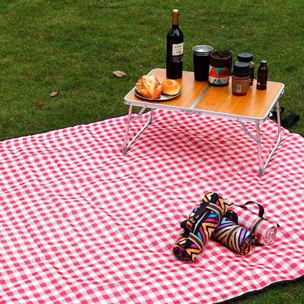 

outdoor pads picnic mat camping waterproof cloth 140x200cm moisture-proof tent beach