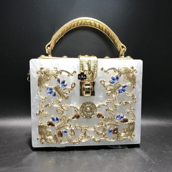 Borse a tracolla in pelle da donna all'ingrosso in fabbrica Borsa da pranzo in acrilico intagliato in metallo di lusso borse moda fiore cavo dolce borsa elegante con diamanti 1802