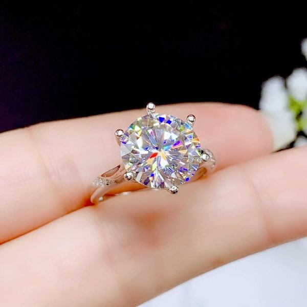 5-karätiger Moissanit-Ring, modisches Design aus 925er Silber, kräftige Feuerfarbe, Diamant, hohe Härte