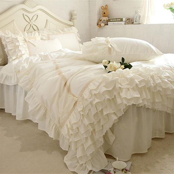 

luxury bed covers beige bedding set ruffle lace duvet covers european romantic bedding bed sheet home bedspread  cover