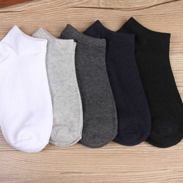 

summer classic solid color casual polyester cotton thin breathable short tube boat men's socks, Black