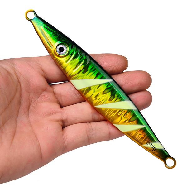 DHL Taşımacılığı 5 Renk 13.5 cm 200g Batan Metal Lures Yavaş Krank Demir Plaka Kurşun Balık, Tekne Deniz Balıkçılık Aydınlık Lure Demir Plakalar