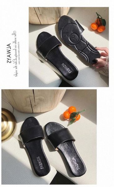 

green slipper lady wearing instagram trend web celebrity 2020 wet water simple flat flip flops beach beach slippers for men moccasins b3cs#, Black