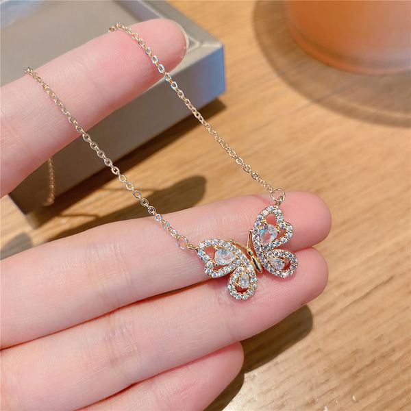 

wholesale rose gold micro-inlaid temperament full zircon butterfly necklace water wave chain geometric light luxury clavicle, Silver