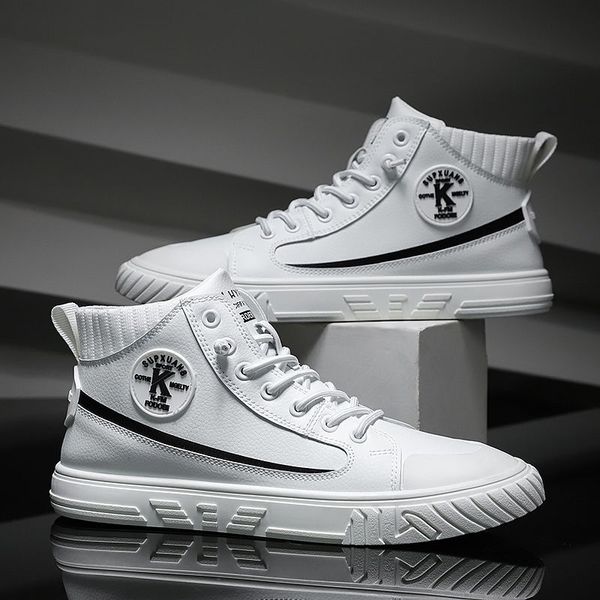 

2021 New Mens Skateboarding Shoes breathable Shoes High-top Comfortable Casual Sports Outdoor Sneakers White Chaussure Homme