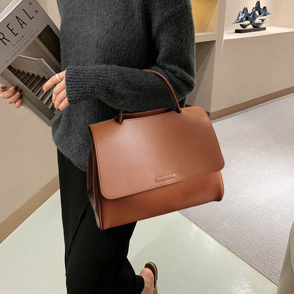 

designer bags leather women s new 2021 hand messenger single shoulder bag tote commuter armpit luxury