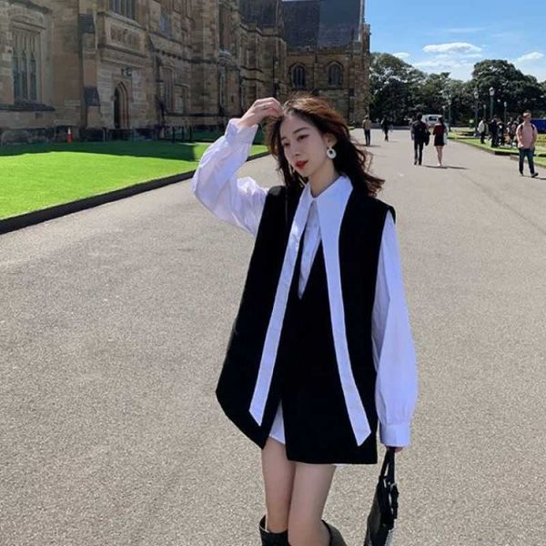 

[two-piece suit] design niche long-sleeved shirt + fashionable outer suit and vest french elegant women cool black white suits 210526