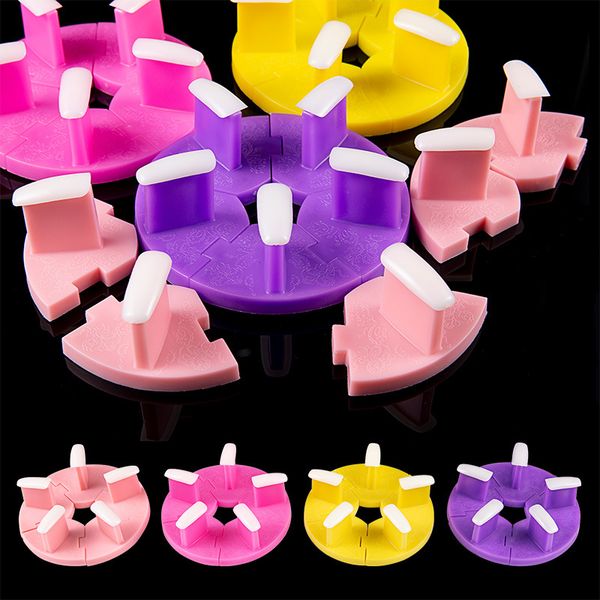 

nail art display shelf with 5 pcs false nails for plastic lotus shaped detachable nail practice holders