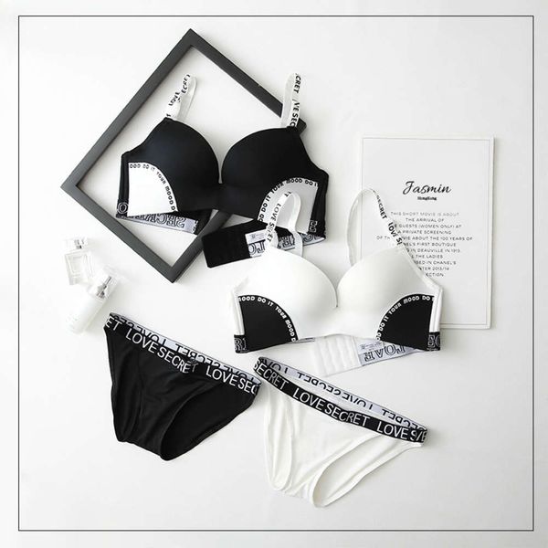 

jasmin no steel ring fashion letter comfortable adjustable bra set j6035, Red;black