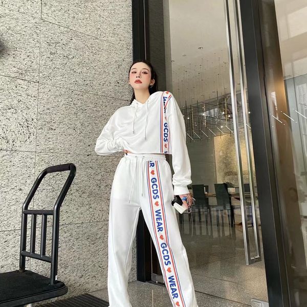 

womens tracksuits gcds autumn winter contrasting color letter design hooded sweater + casual pants fashion sports set, White