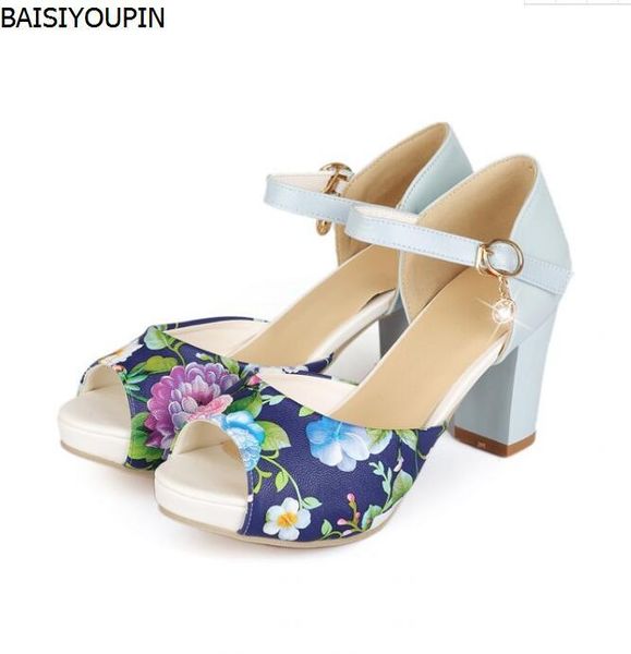 

dress shoes 2021 women female fish mouth sandals small code word buckle crude paltform diamond pendant custom bigger 40--43, Black