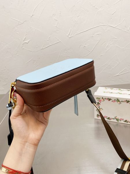 

2023 designers messenger bag for women crossbody camera bag leather double zip color matching casual wide strap shoulde