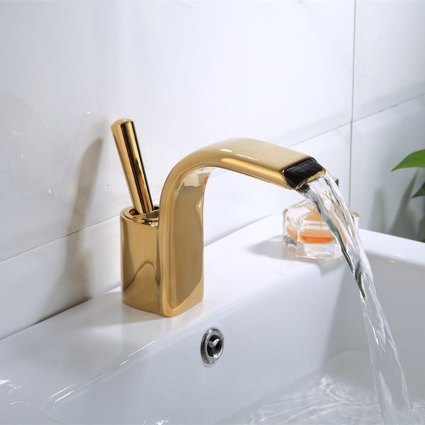 

2021 new ouro torneiras cachoeira do banheiro nico punho misturador da bacia banho antigo torneira de bronze pia gua guindaste prata z2s4