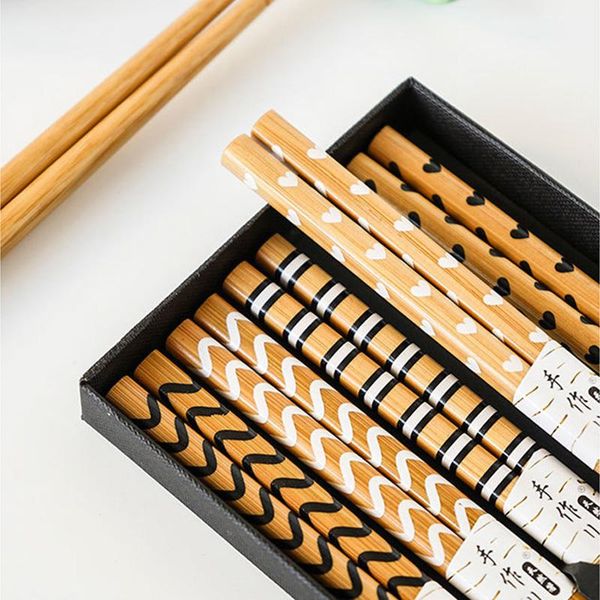 

5 pair set pointed chopsticks sushi cat flower for eating kitchen gadgets chopsticks tableware