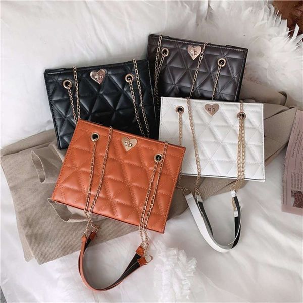 

winter chain business straddle one shoulder simple women's leisure bag