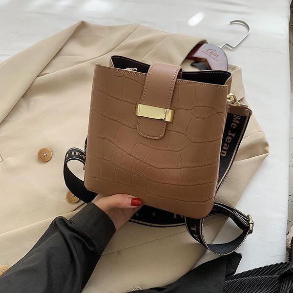 

crossbody pockets 2021 small shoulder bucket fashion lady leather pattern stone brand women bags bag belt pu 3 bag for handbags ofnho, Red;black