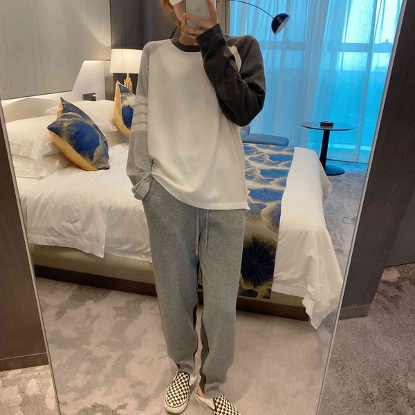 

tb college style 21 autumn winter simple wool knitted four bar casual color matching round neck long sleeve t-shirt and trousers set, Gray