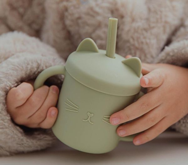 Kupalar 200 ml Sippy Kupası Toddler Öğrenme Şişe Isı Sızdırmaz Silikon Sofra Envanteri Toptan