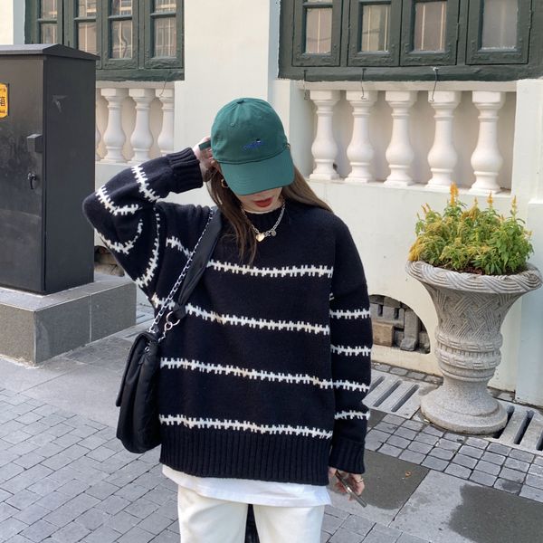 

2021 new autumn and winter wild loose round neck pullover long-sleeved striped knitted sweater simple fashion women qfu7, White;black