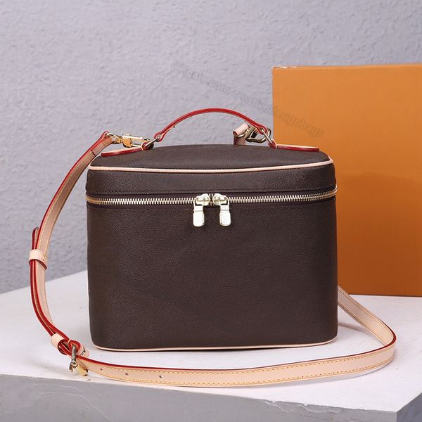 

10a l bag womens toiletry kits cosmetic shoulder bags nice bb r zipper oversized crossbody men's fashion presbyopia clutch bag 42265 24