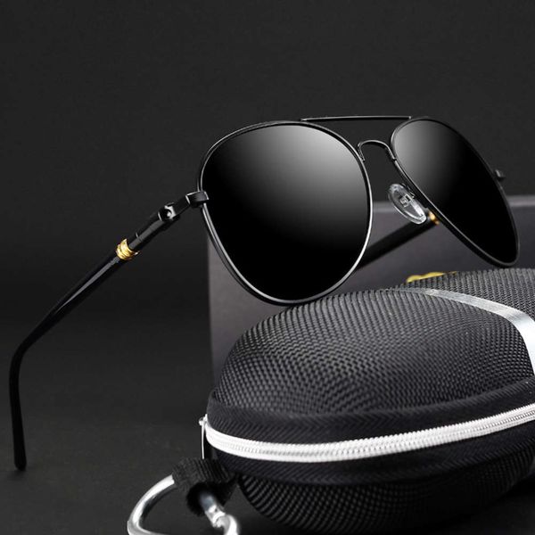 

2-53 color changing polarizing men's sunscreen fashion sunglasses can be equipped with glasses box cloth, White;black